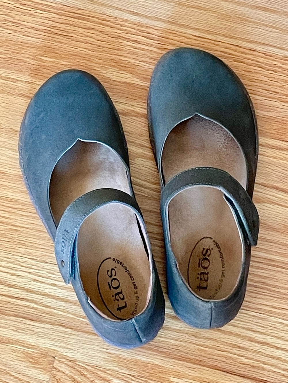 Taos Success Flats in Olive Green
